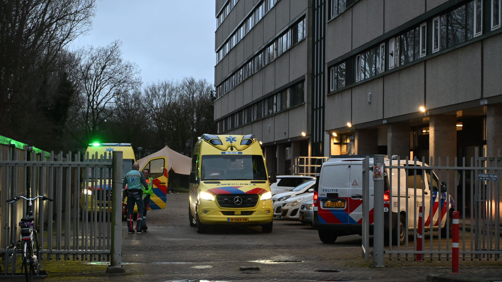 Foto: steekpartij robonsbosweg asielzoeker.jpeg